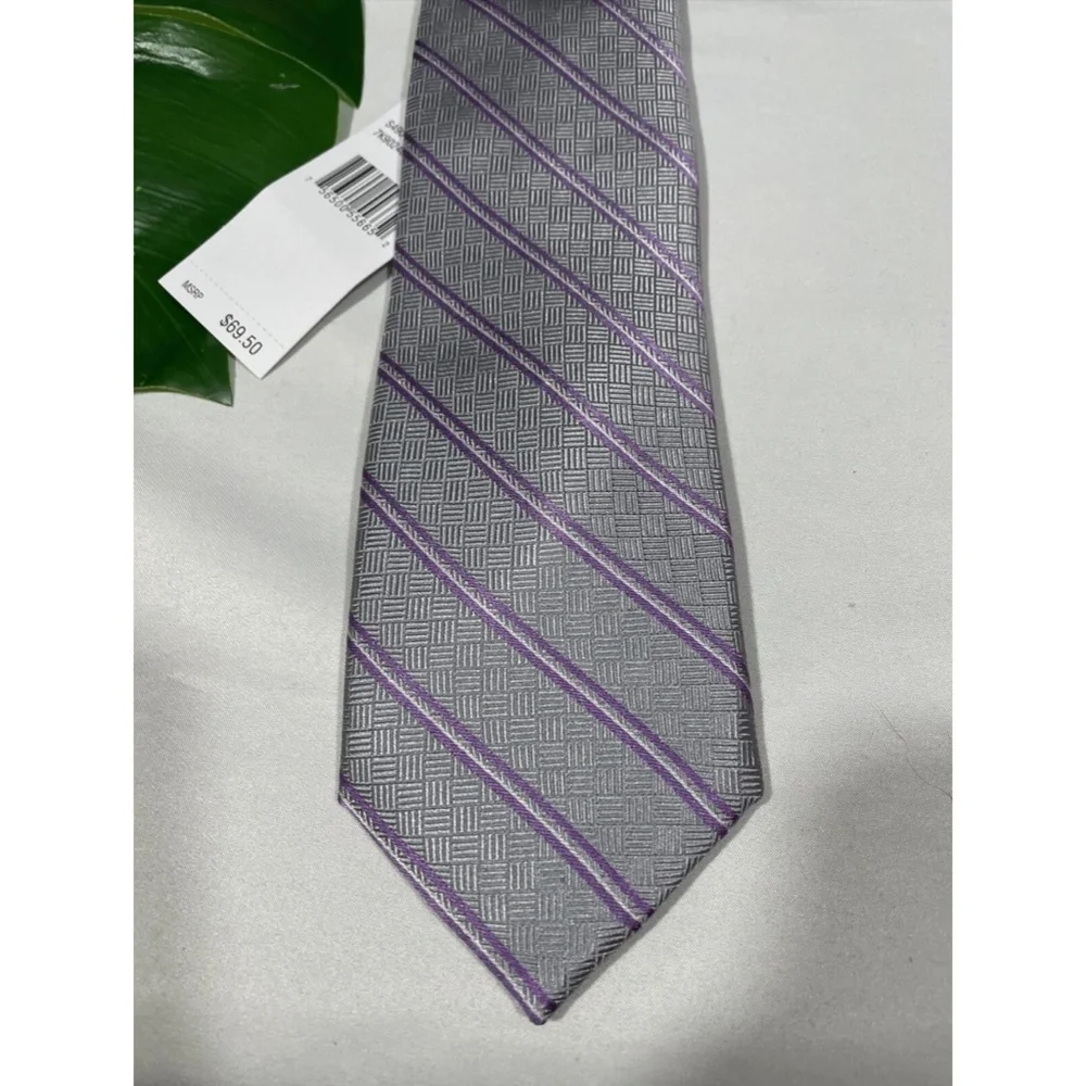 NWT $70 Michael Kors [ Men's Tie ] Cross-Hatch and Stripe in Grey/ Purple‎